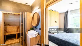 蒸腾暖意，焕活身心：厦门那些让你欲罢不能的桑拿体验